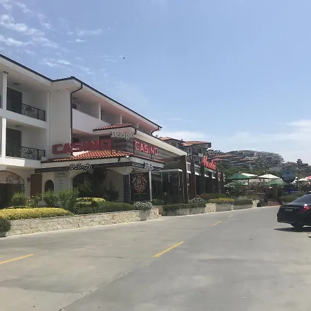 Private Triumph Sveti Vlas