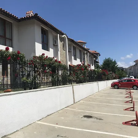 Private Triumph Sveti Vlas